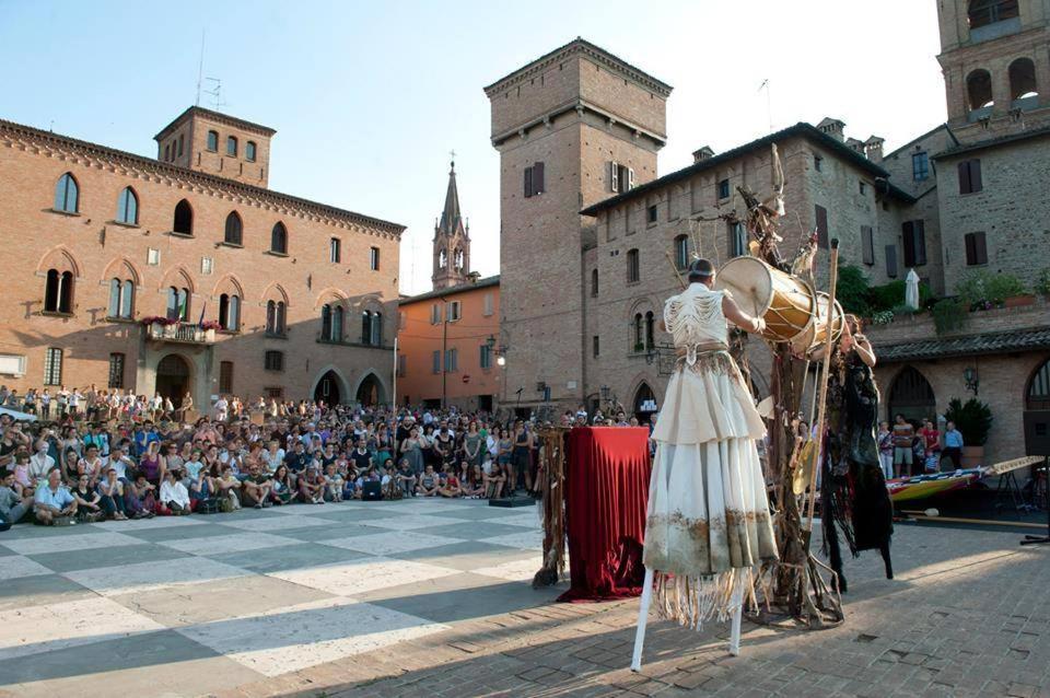 B&B Luna Castelvetro di Modena Eksteriør billede